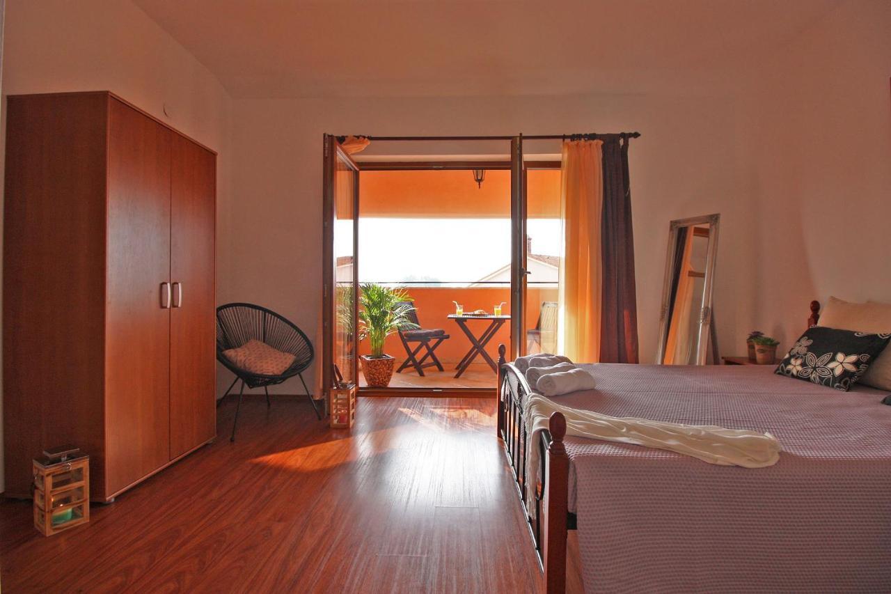 Brijunisol - 3 Apartments Top Position Near The Beautiful Beach Fažana Exterior foto