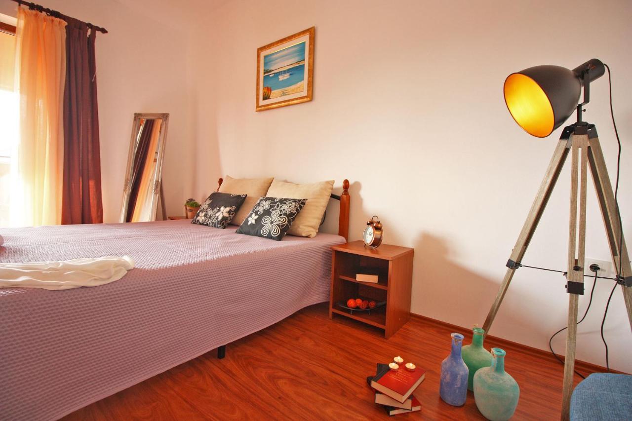 Brijunisol - 3 Apartments Top Position Near The Beautiful Beach Fažana Exterior foto